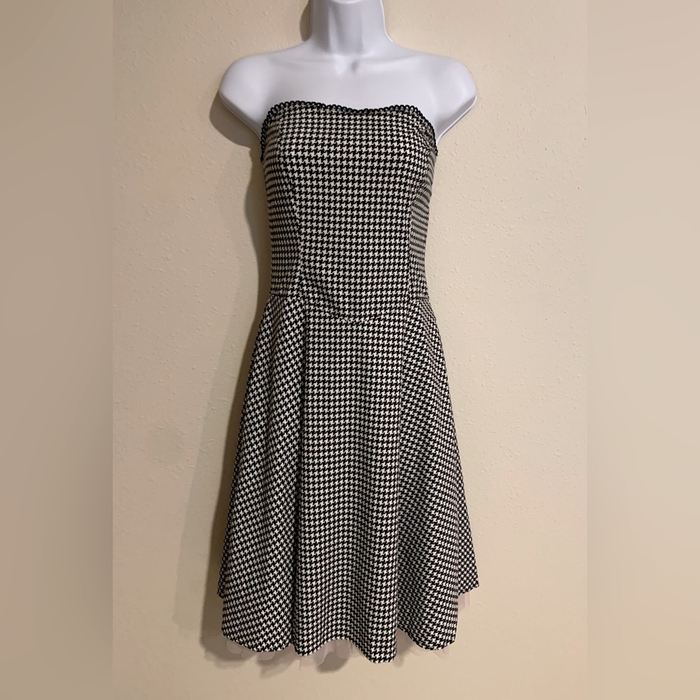 Charlotte Russ Strapless Dress Size SX/S
